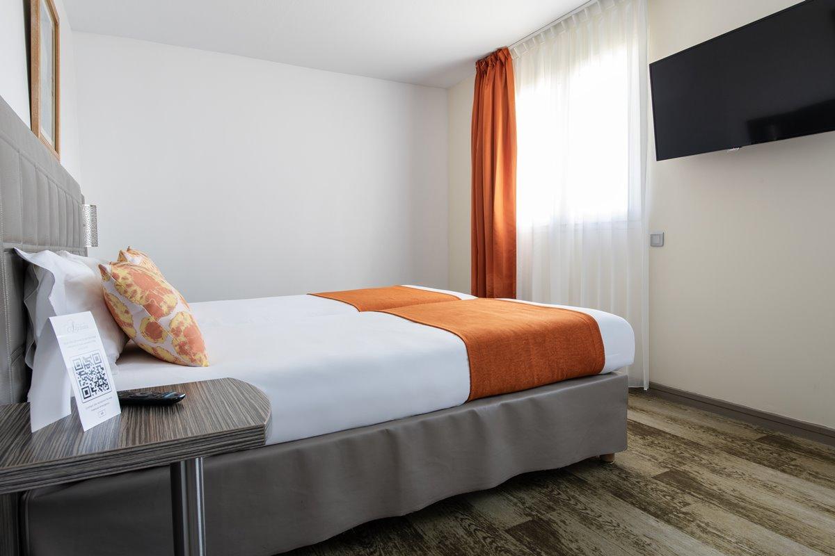 Hotel Atrium Centre Arles