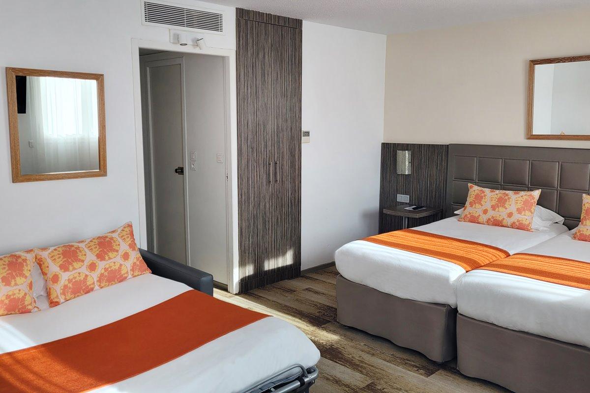 Atrium Centre 3*