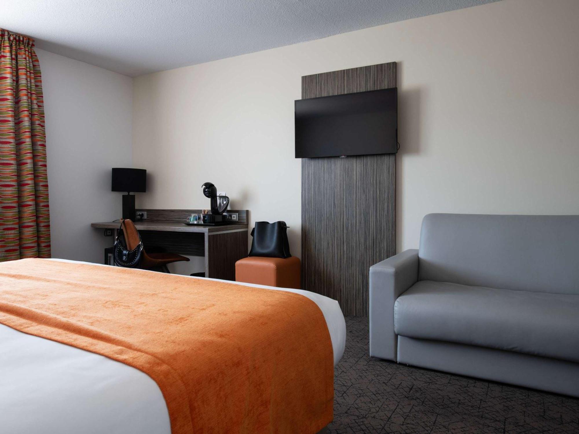 Atrium Centre 3* Arles